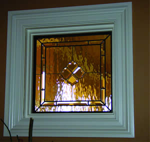 Custom Centerpiece Glass by Leslie Puik